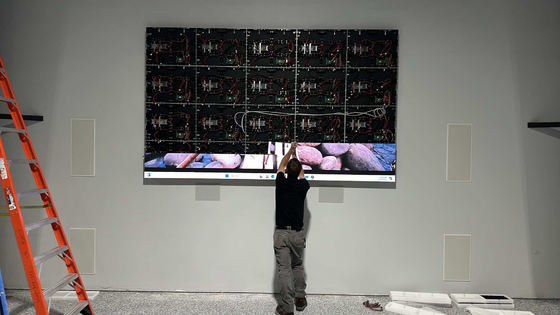صفحه نمایش داخلی 640mm X 480mm دیواری نصب شده P1.25/1.538/1.86/2.5mm Pixel Pitch