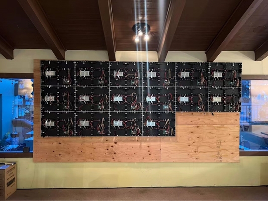 2صفحه نمایش ال ای دی ثابت.5 میلی متری برای استفاده داخلی - نرخ نوسازی 7680 هرتز ، نصب روی دیوار - مناسب برای کلیسا ، خرده فروشی ، عبادت و فضاهای ناهار خوری